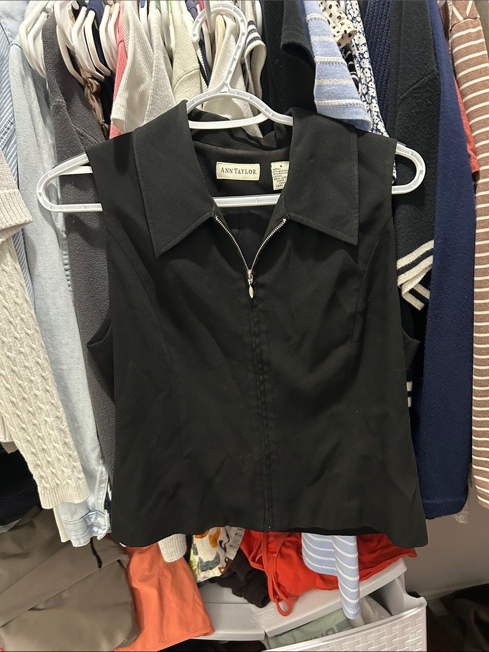 Vintage Ann Taylor Black Sleeveless Zip-Front Collared Top